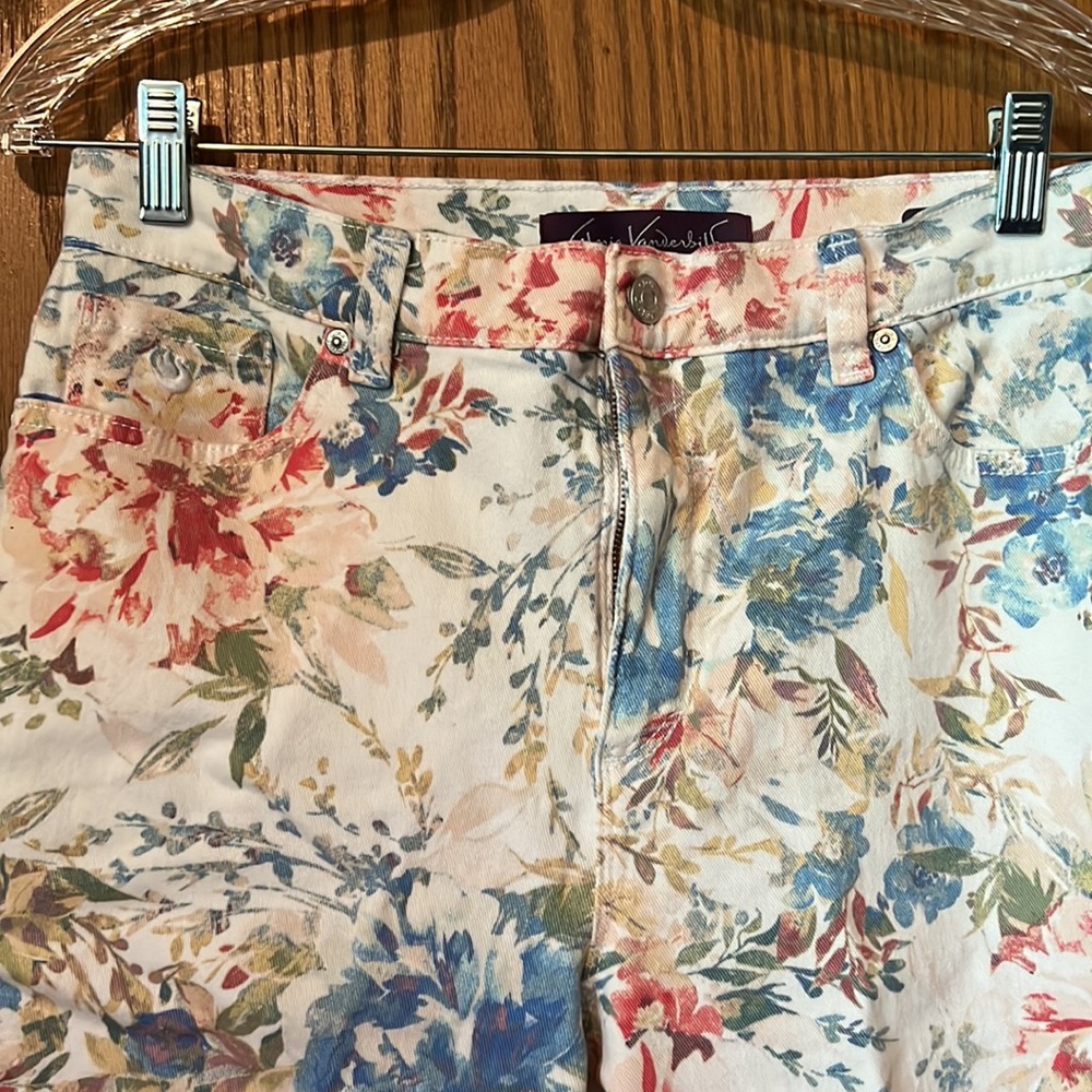 Flowered Capris - Picture 2 of 5